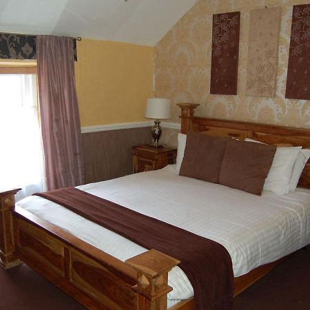 Schooner Hotel Алнмут Екстериор снимка