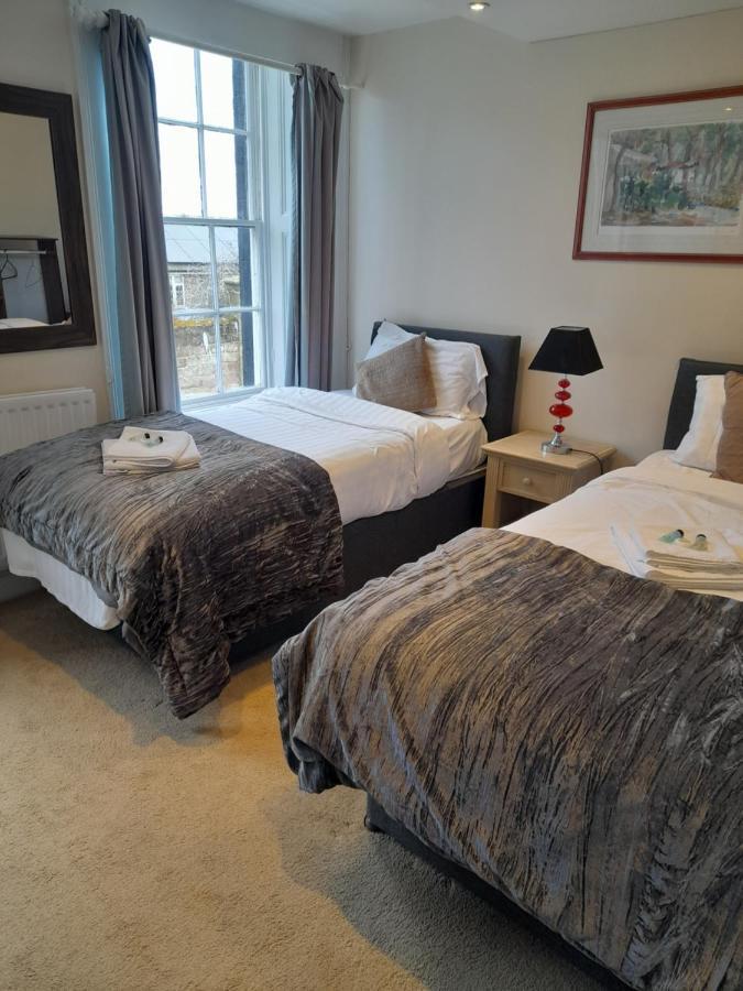 Schooner Hotel Алнмут Екстериор снимка