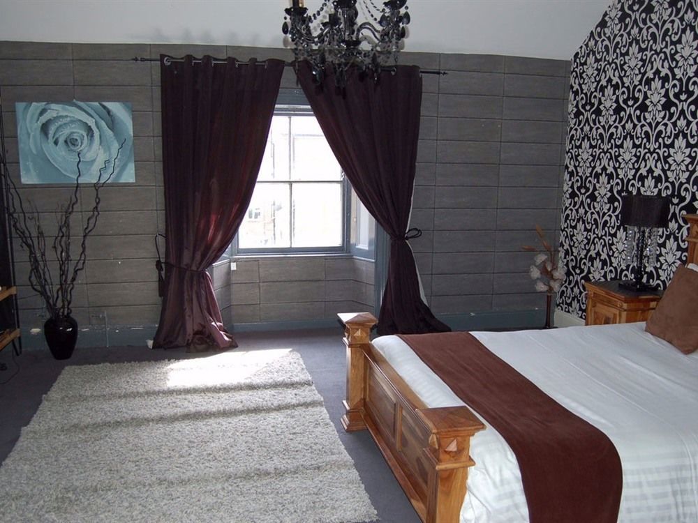 Schooner Hotel Алнмут Екстериор снимка