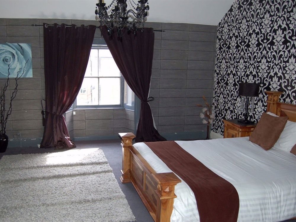 Schooner Hotel Алнмут Екстериор снимка